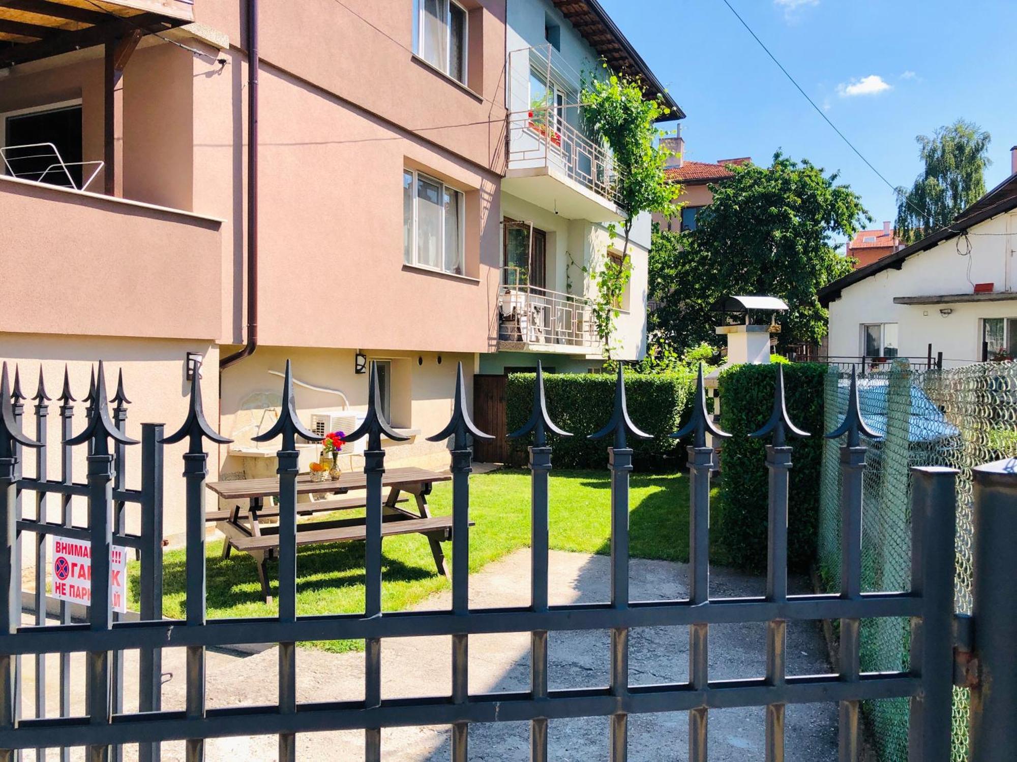 Pavlovi Apartments Самоков Экстерьер фото